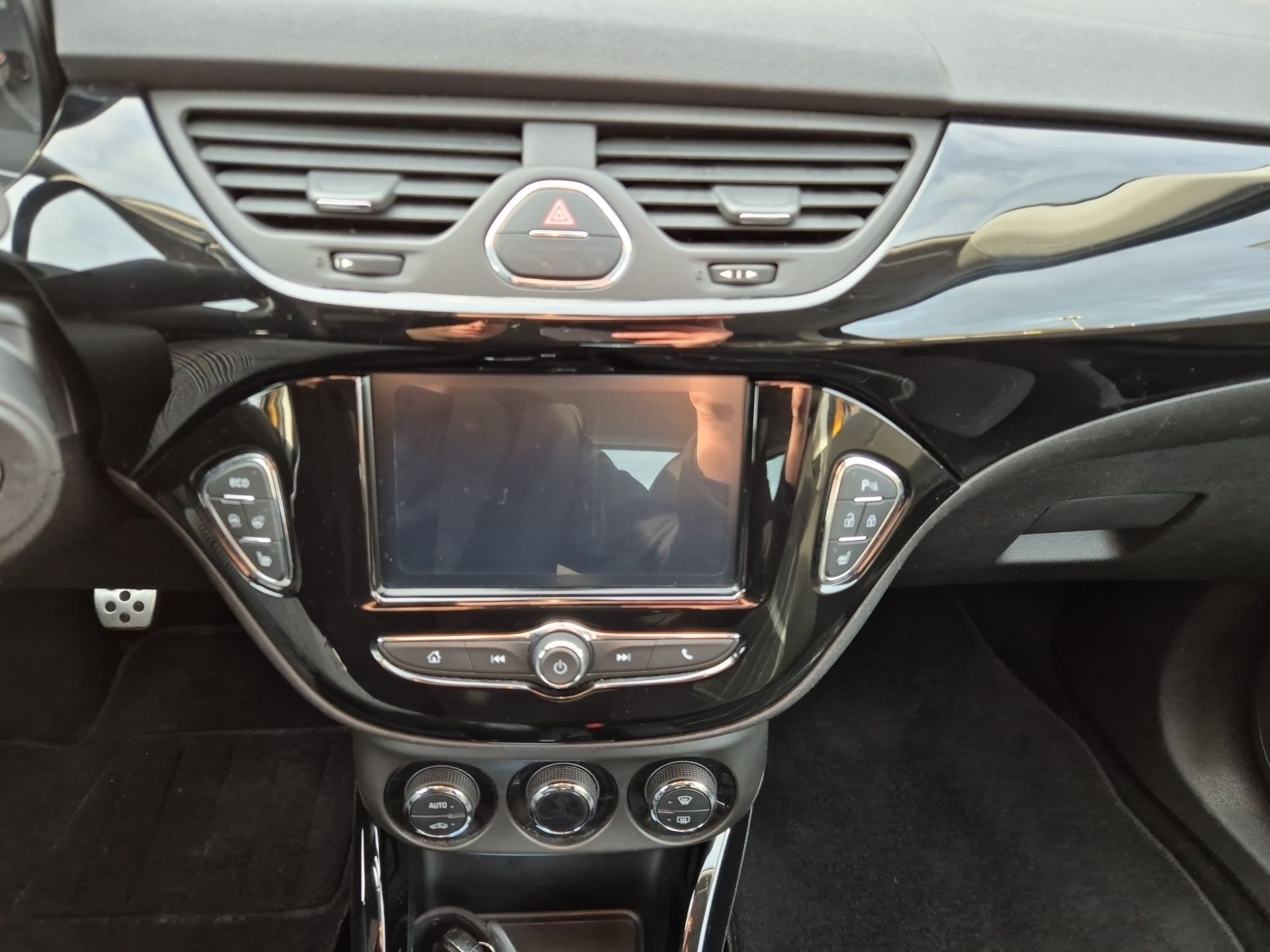 Corsa Color Edition 1.4 Turbo