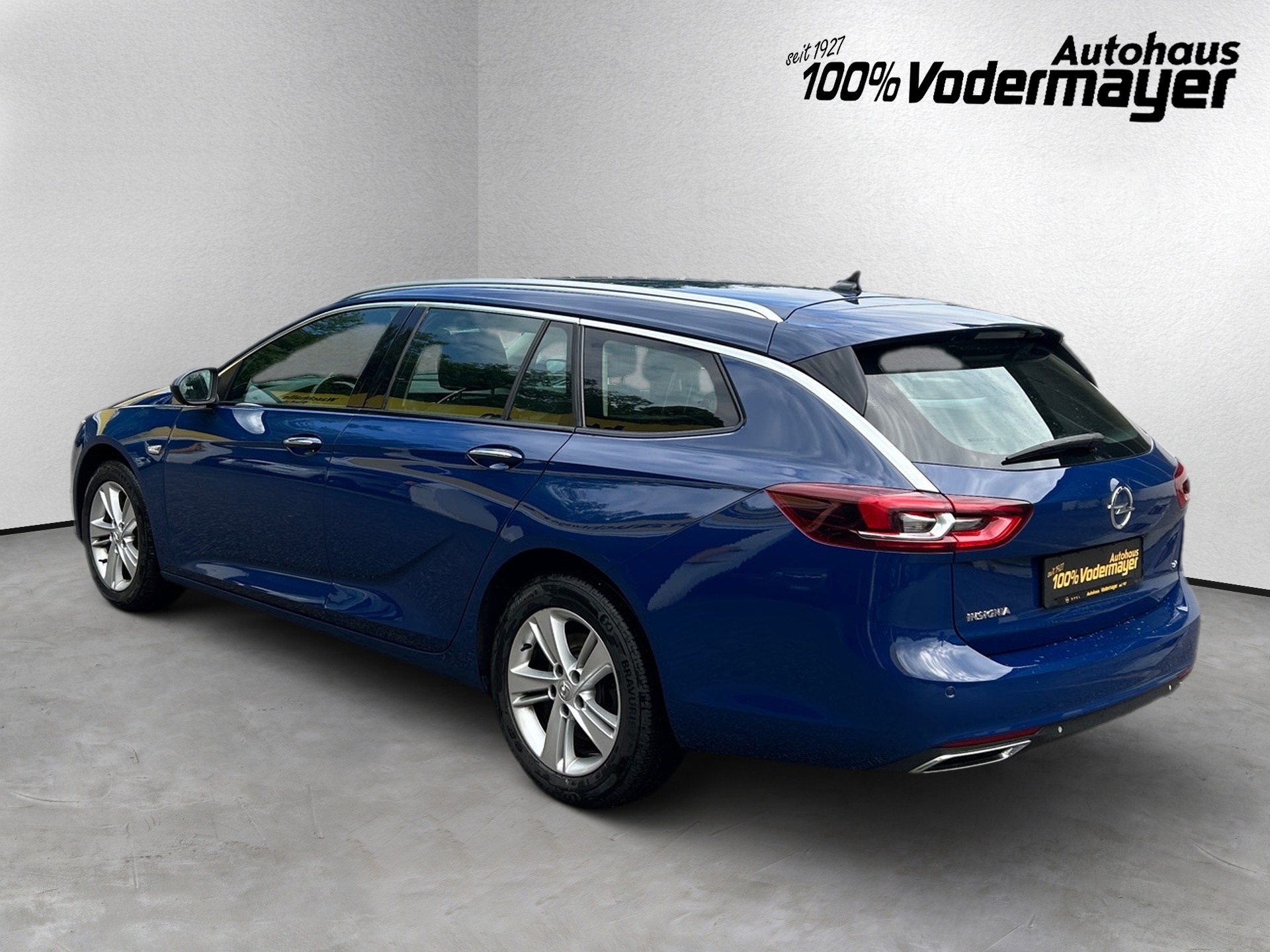 Insignia Sports Tourer Bus. Innovation 2.0 CDTI 4x4