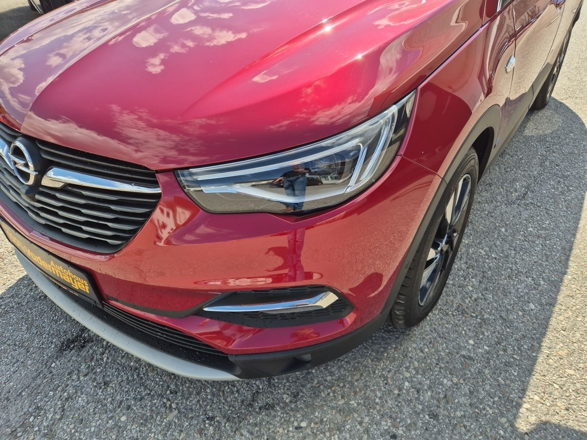 Grandland X Business Elegance 1.6 Turbo Hybrid