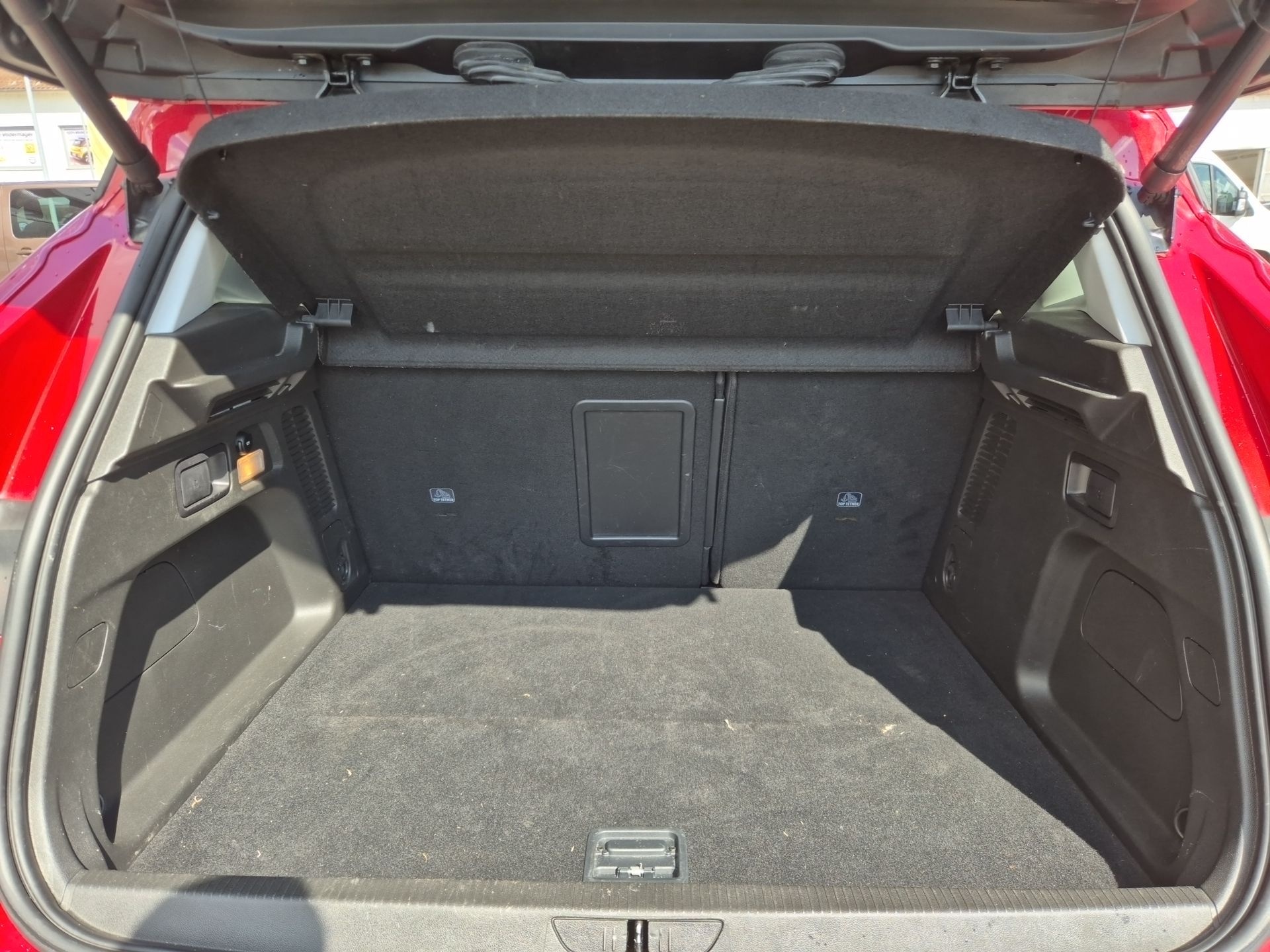 Grandland X Business Elegance 1.6 Turbo Hybrid