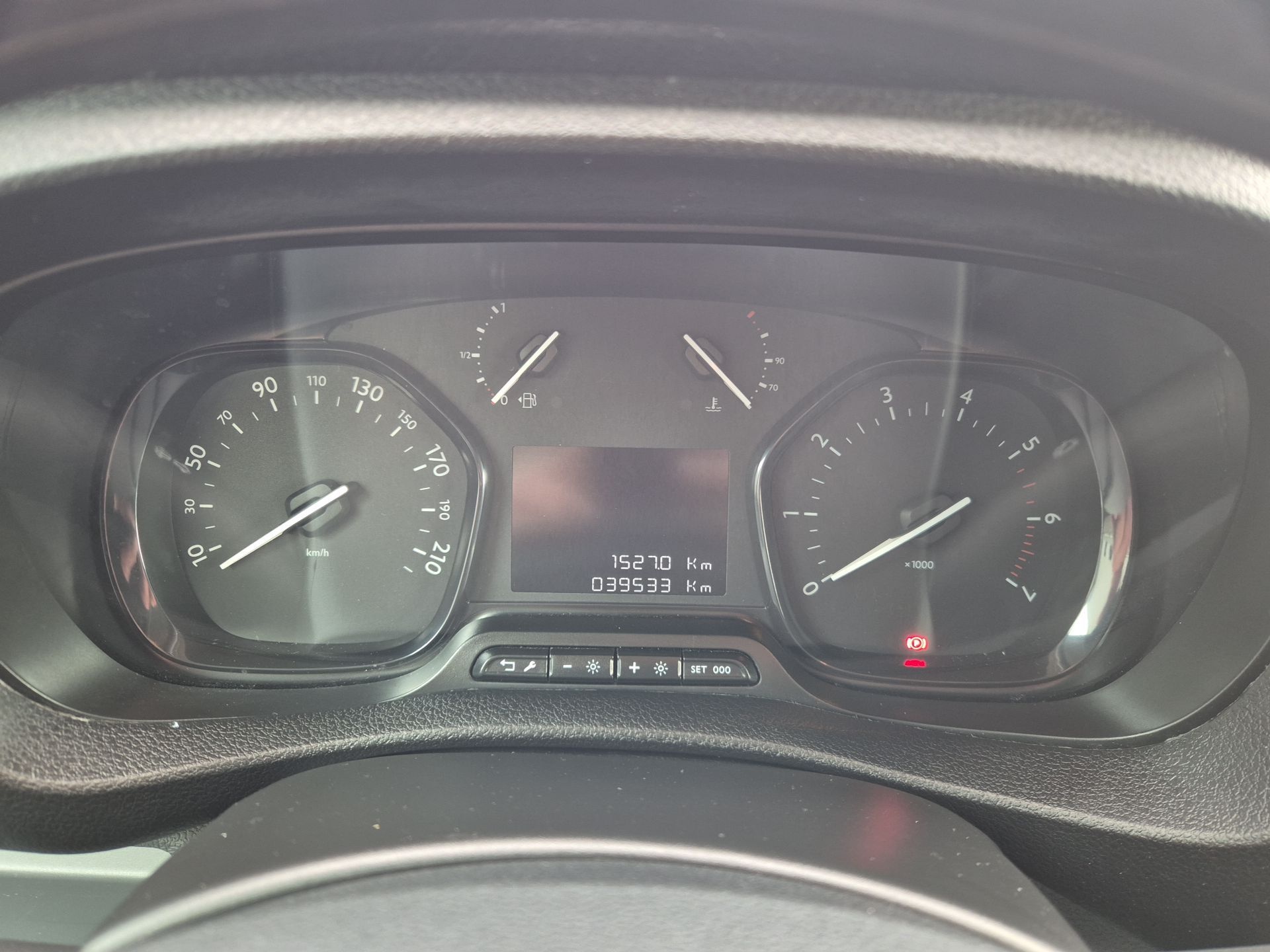 Vivaro Cargo Elegance 2.0