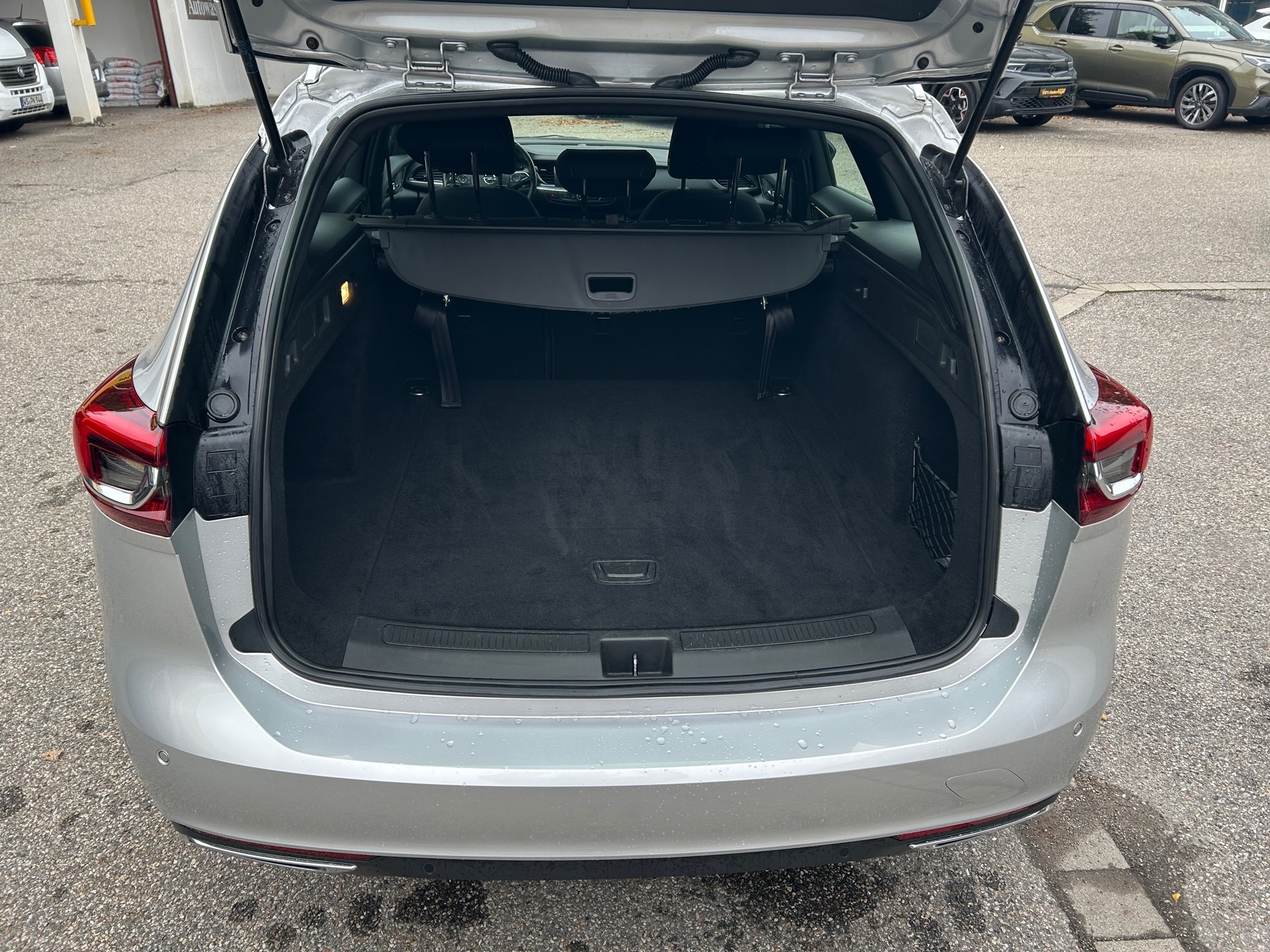 Insignia Sports Tourer Business 2.0