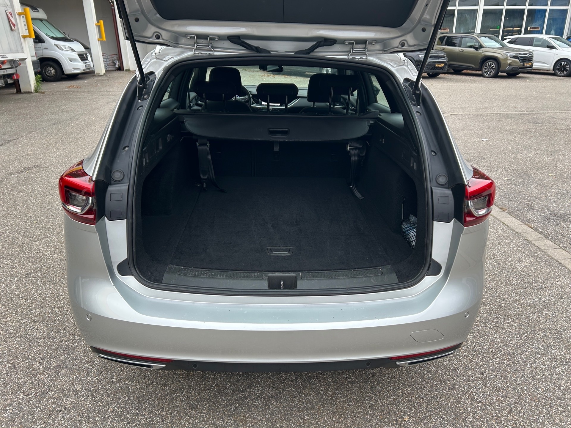 Insignia Sports Tourer Business 2.0