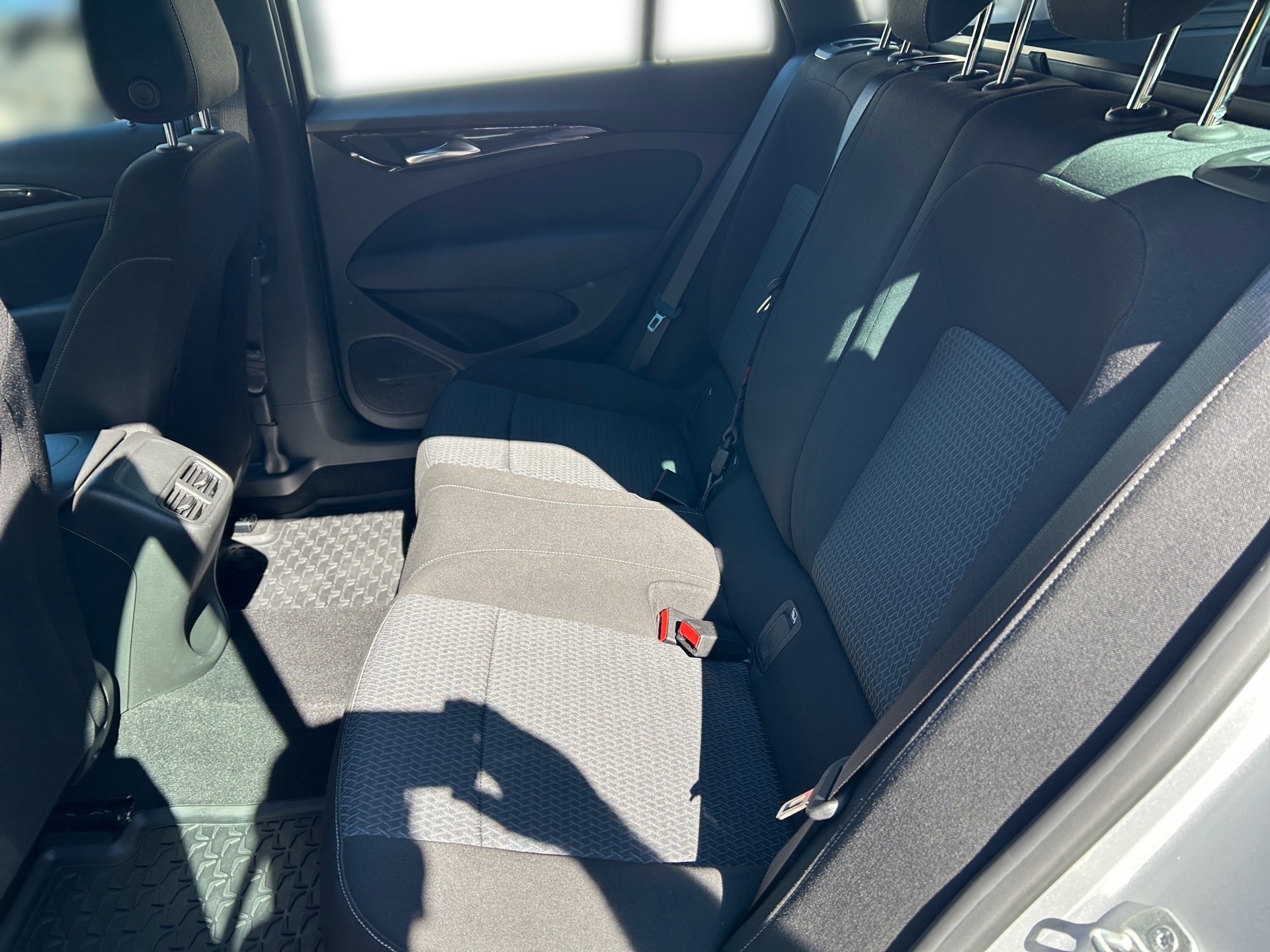 Insignia Sports Tourer Business 2.0