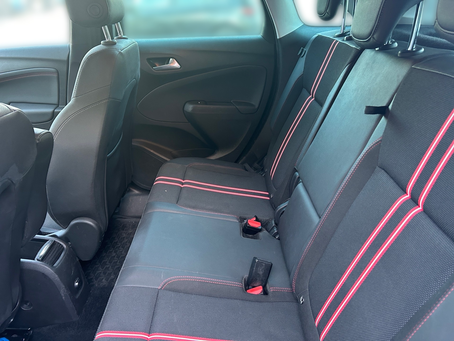 Crossland GS Line 1.5