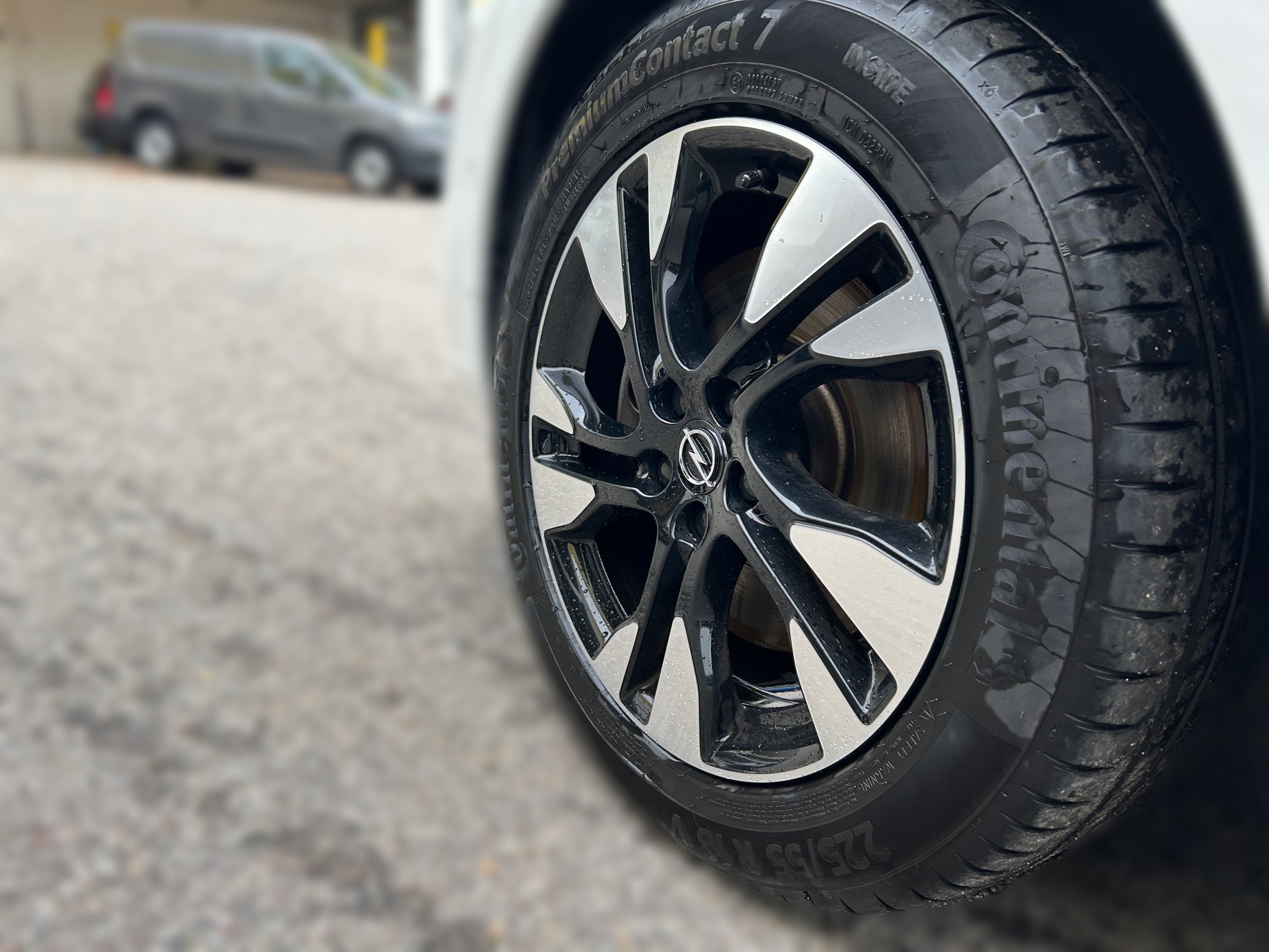 Grandland Business Elegance 1.6