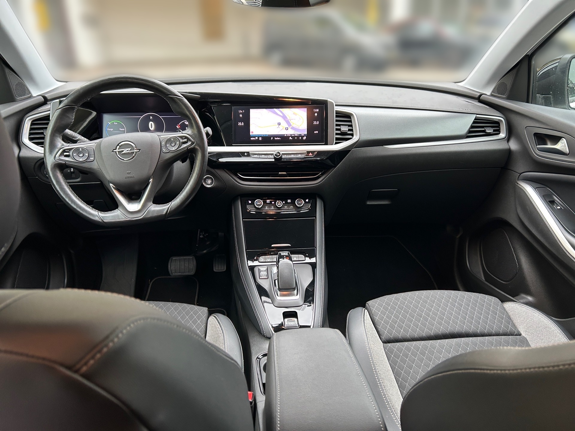 Grandland Business Elegance 1.6