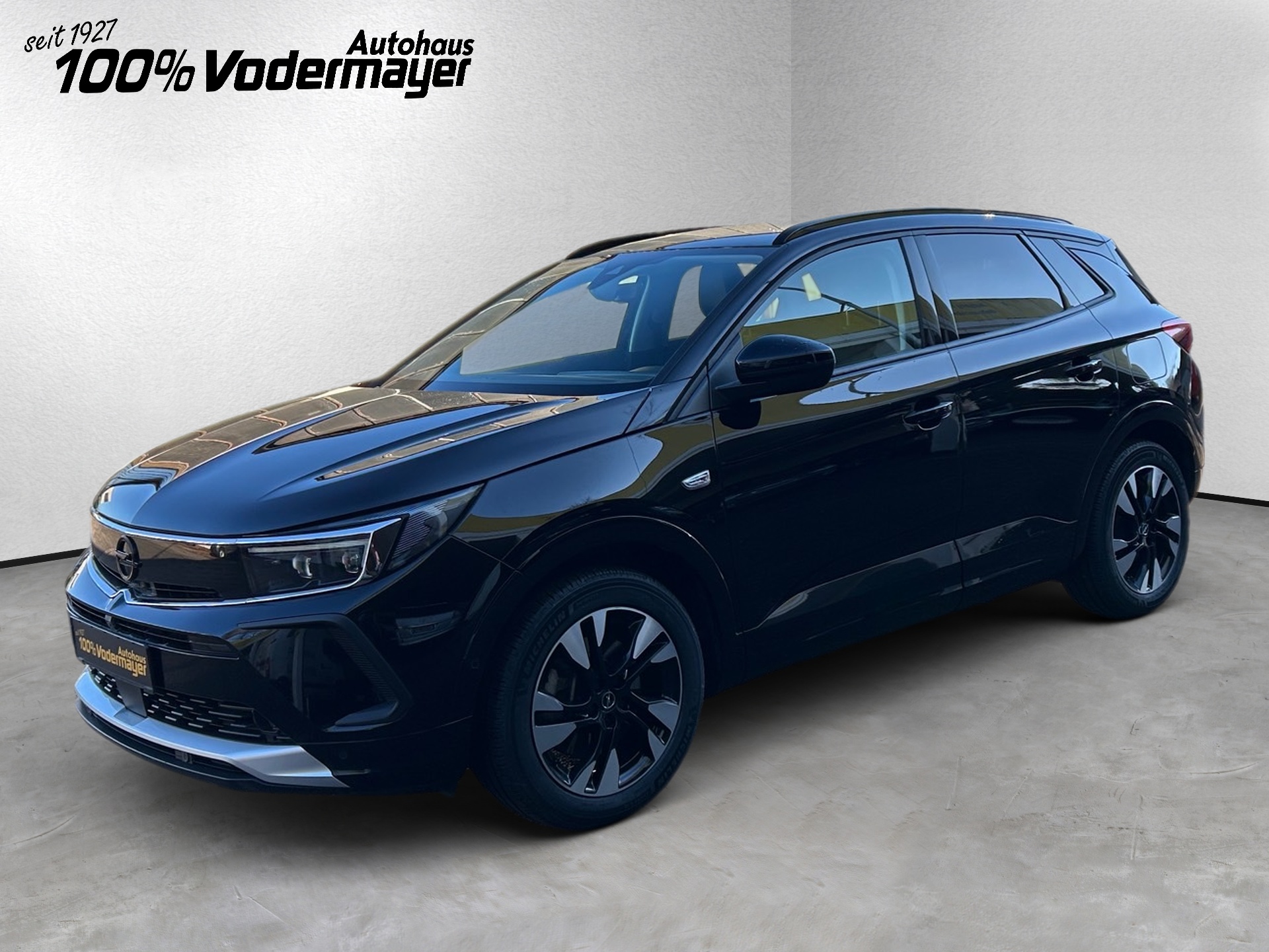 Grandland Ultimate Hybrid 1.6