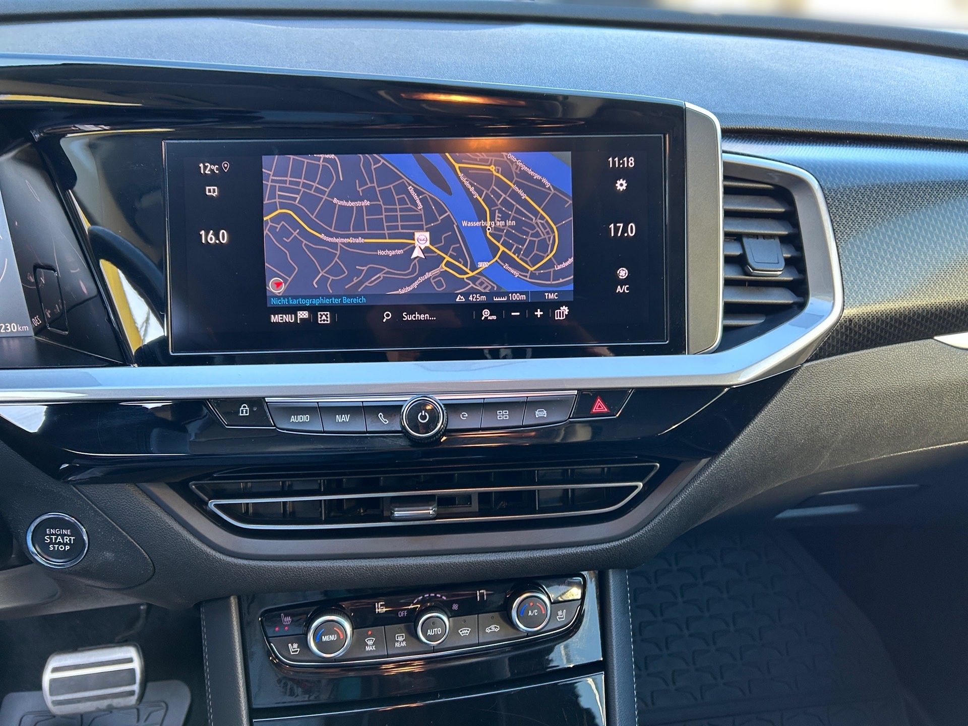 Grandland Ultimate Hybrid 1.6