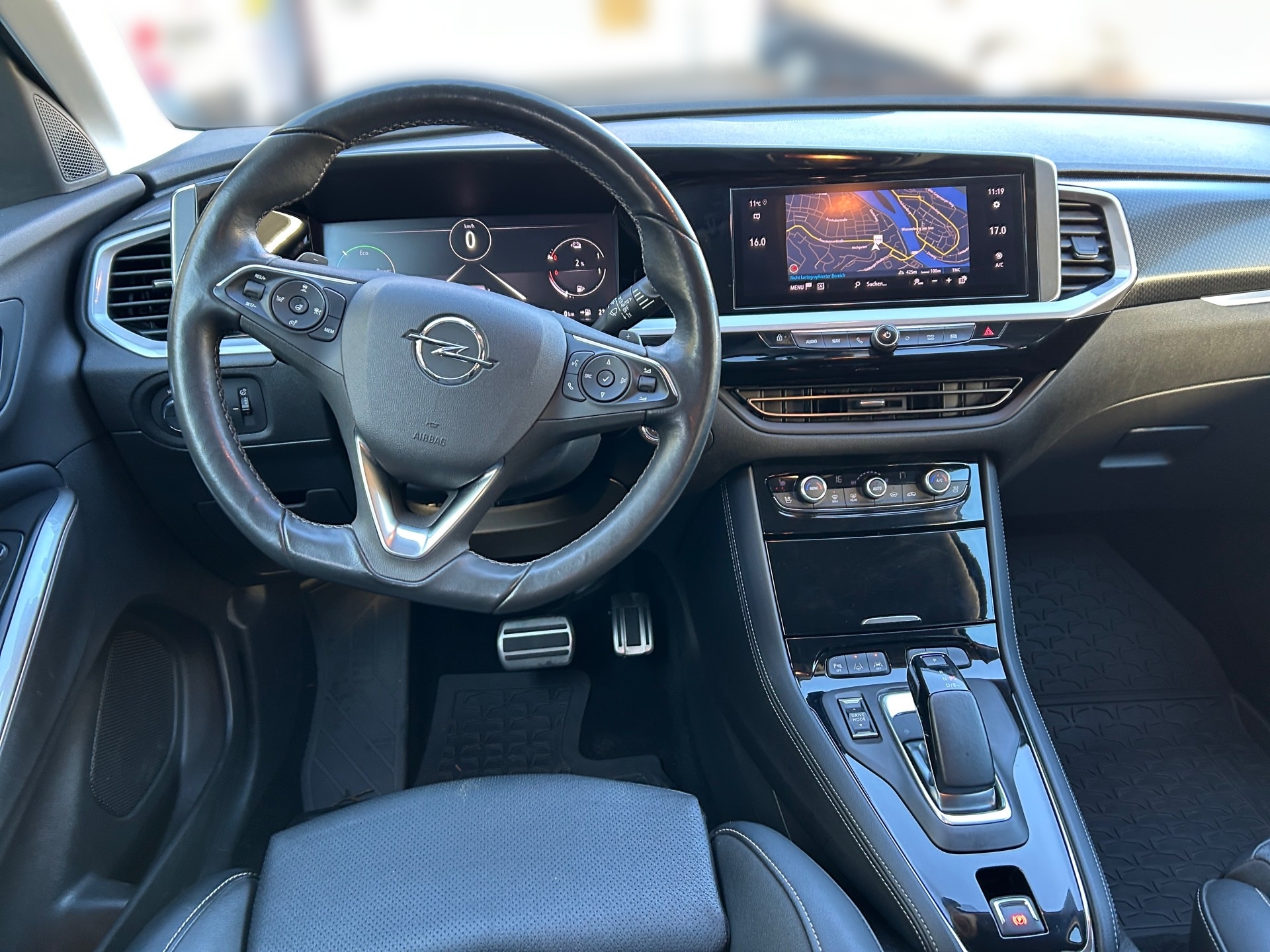 Grandland Ultimate Hybrid 1.6