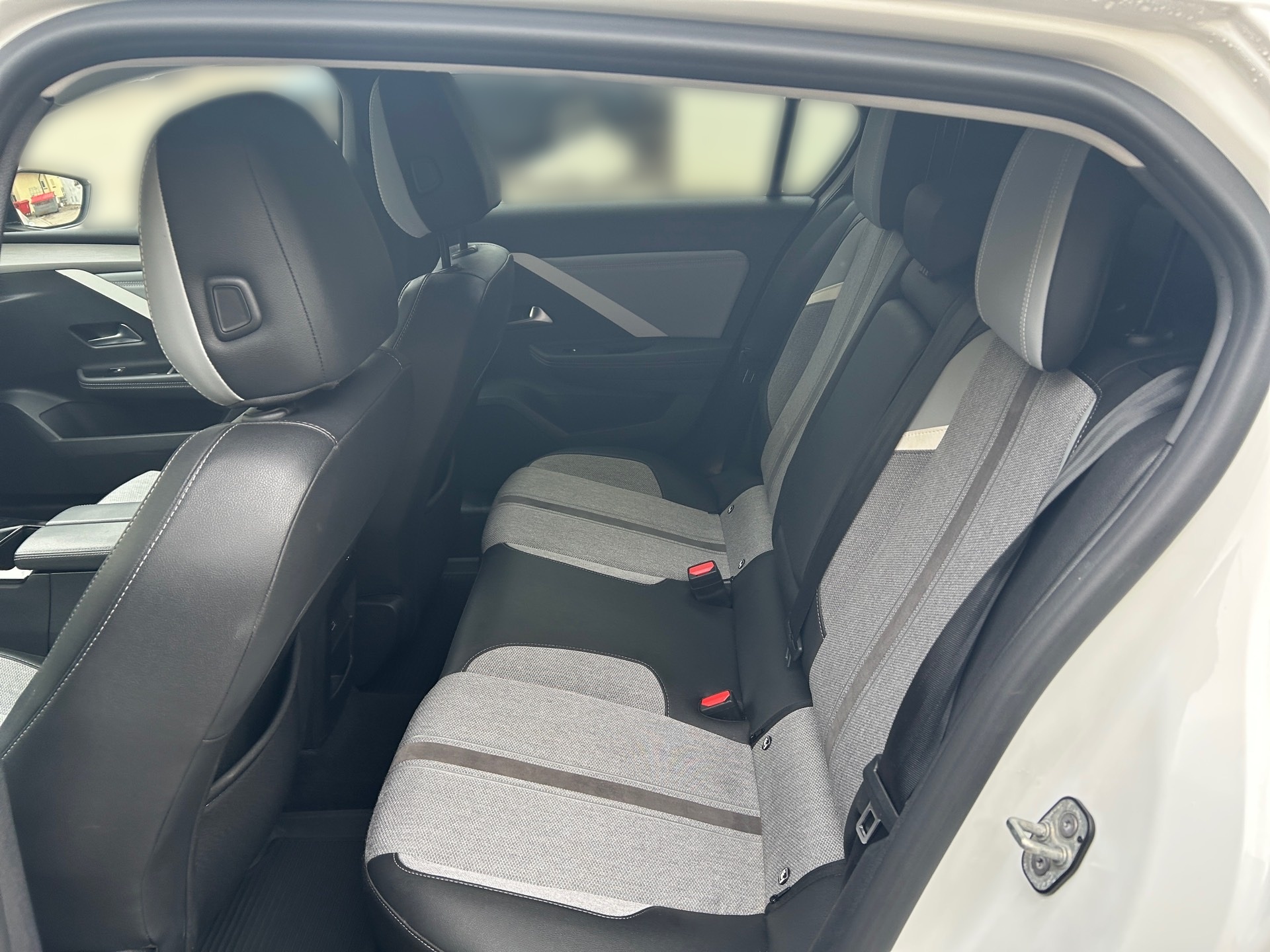 Astra Elegance 1.6 PHEV