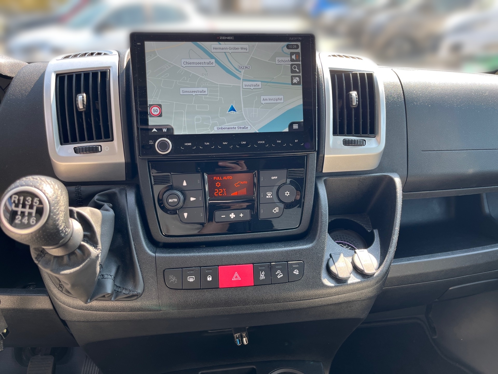 Camper Van Full 600 2.2 mit Aufstelldach