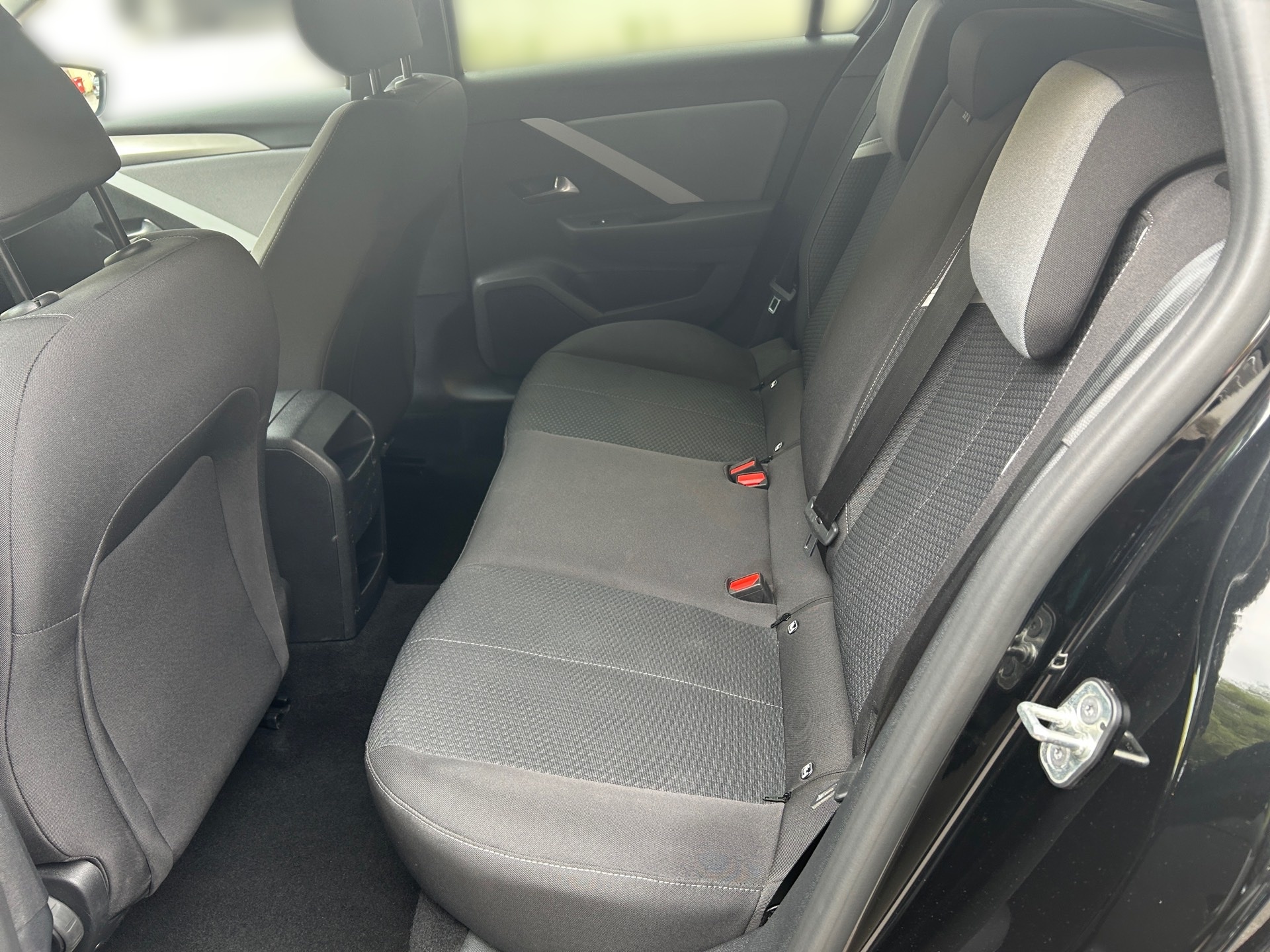 Astra Sports Tourer Business Edition 1.2 Turbo