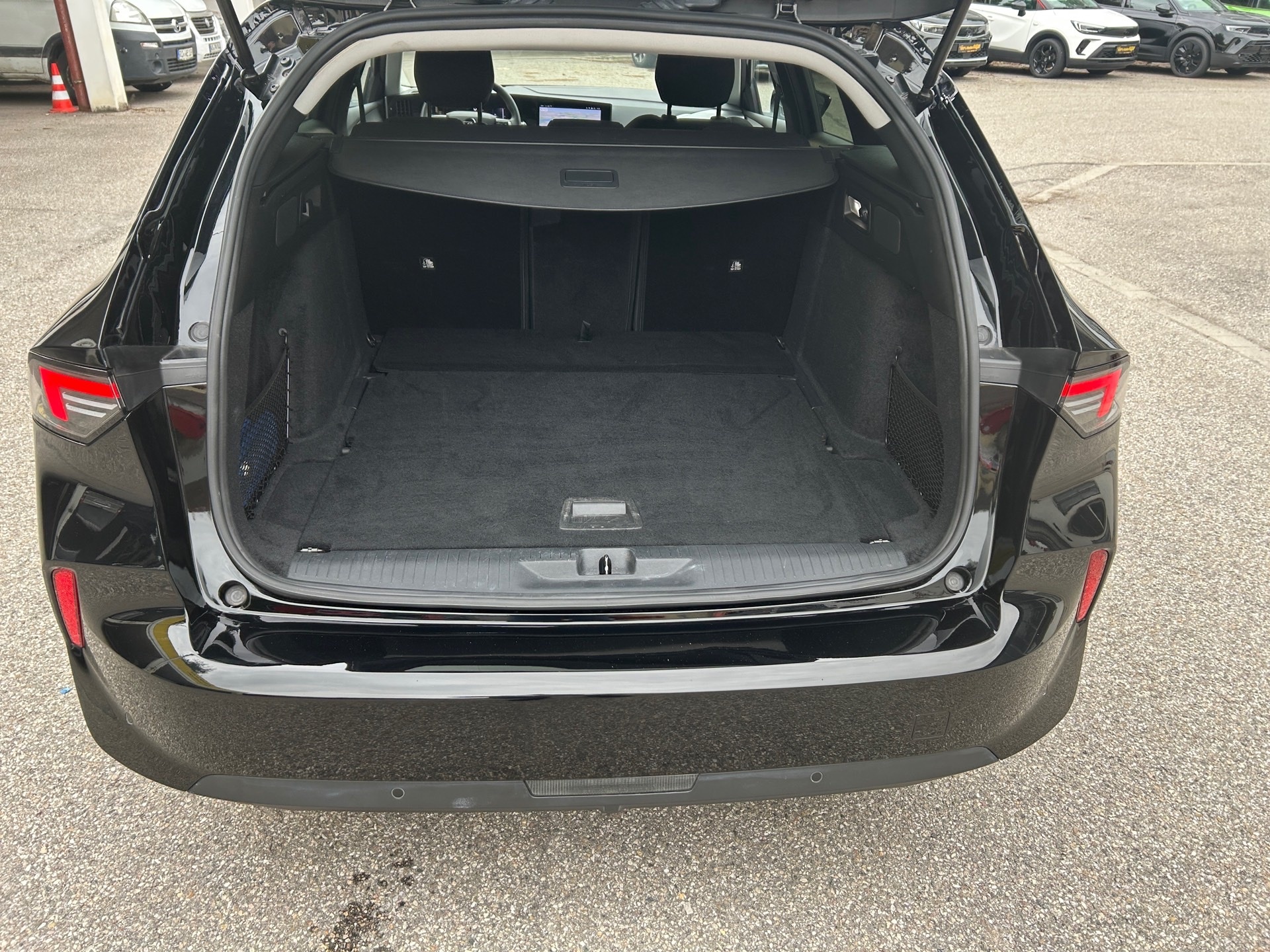 Astra Sports Tourer Business Edition 1.2 Turbo
