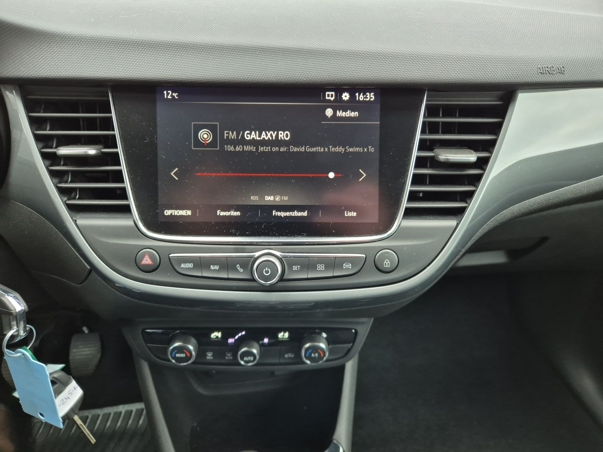 Crossland Elegance 1.2 Turbo